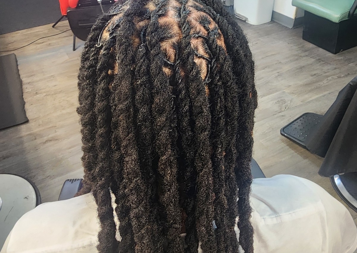 Adults Shoulder length wash and retwist on Full Head and half of head that ia 12-14 inches long