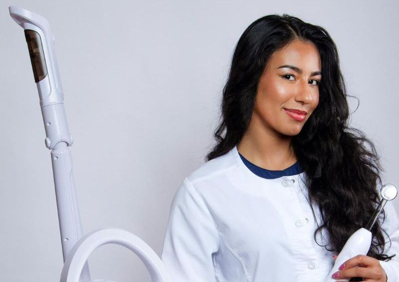 (Facial) - Cynthia’s Glowing Facial