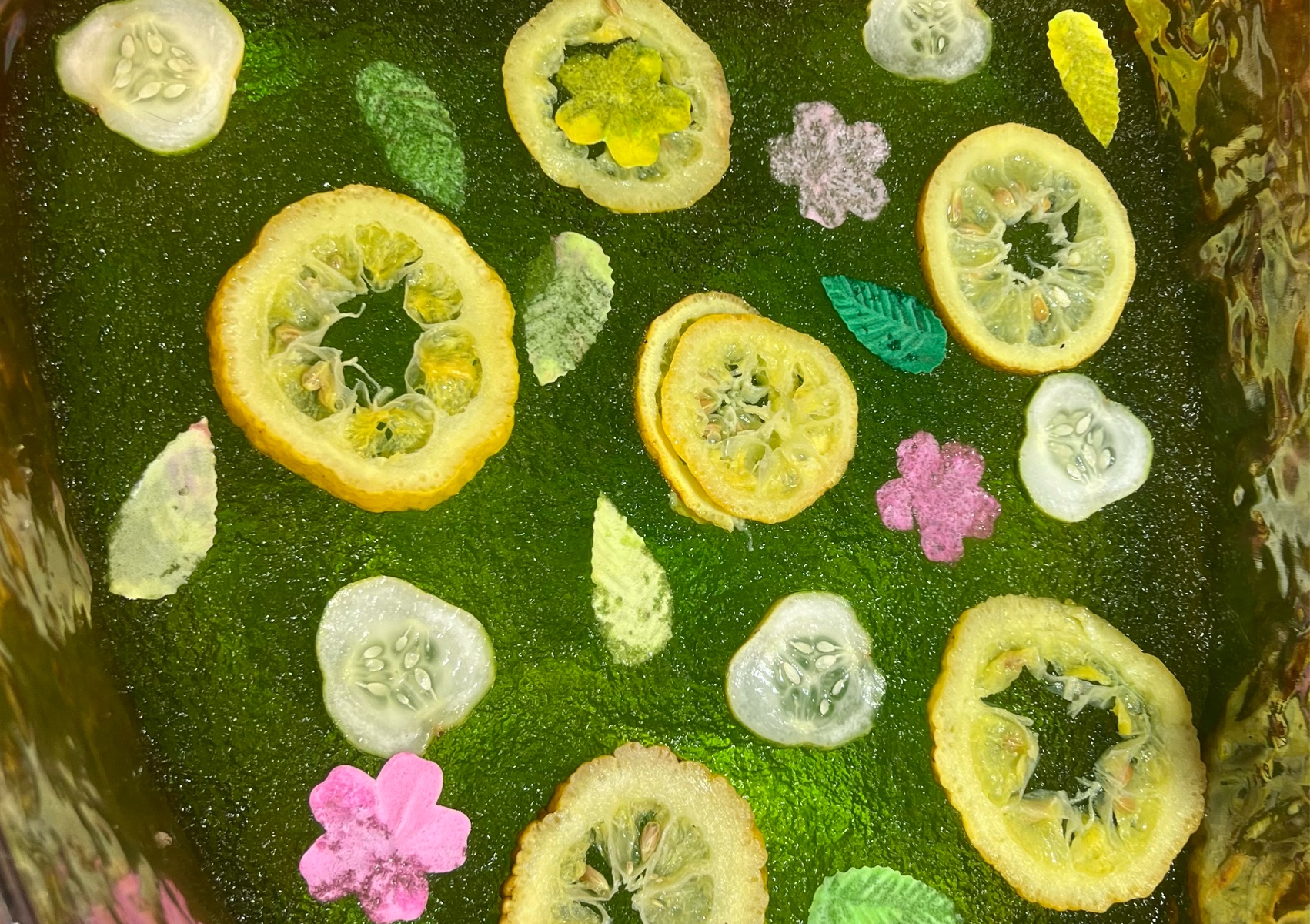 Citrus Pedicure (Free Gel Polish)