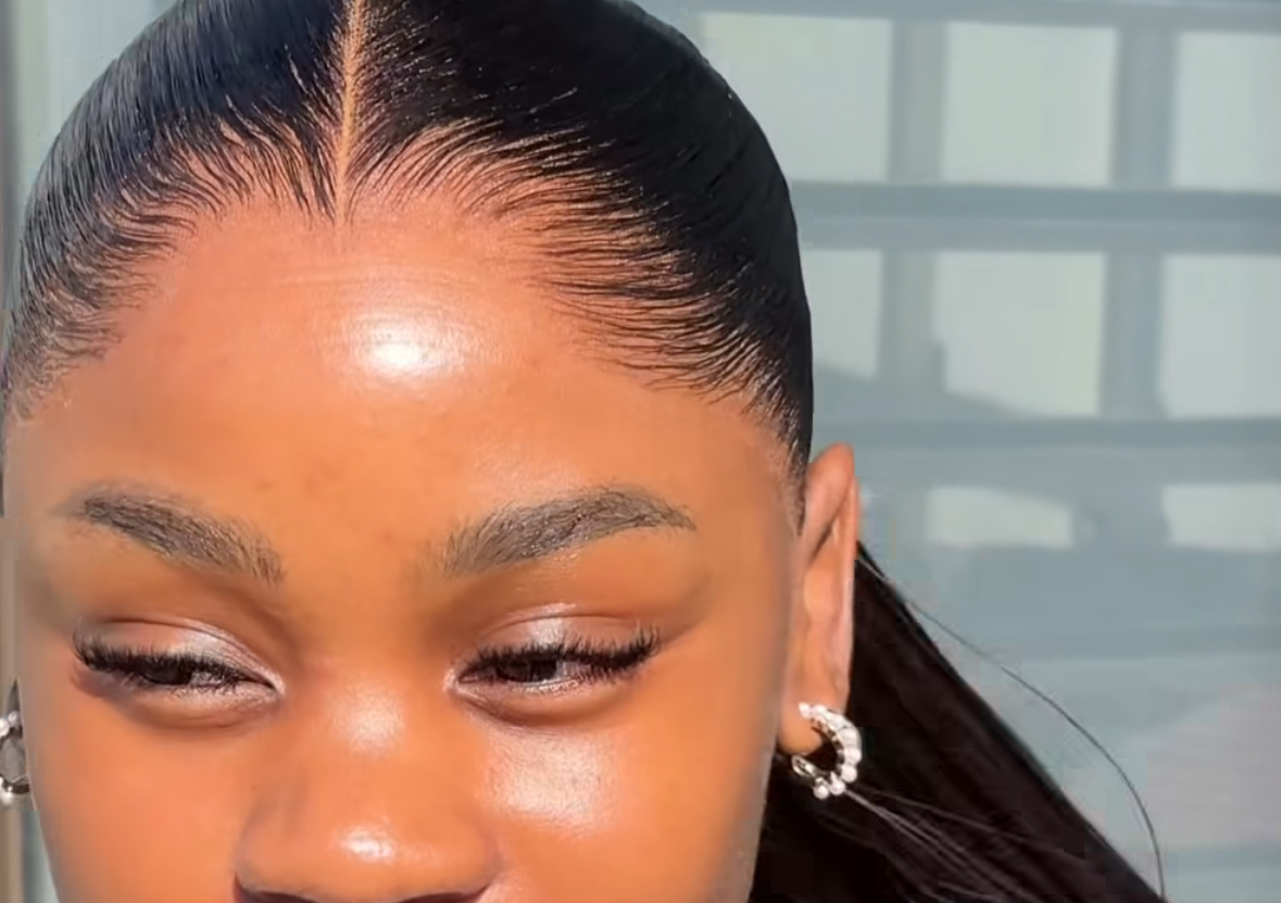 14” HD Frontal Closure 
26” Ponytail Bundle