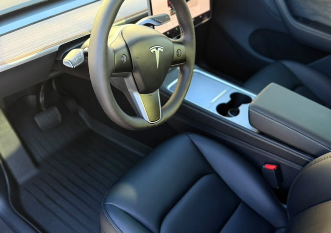 Full Exterior and Interior Detail