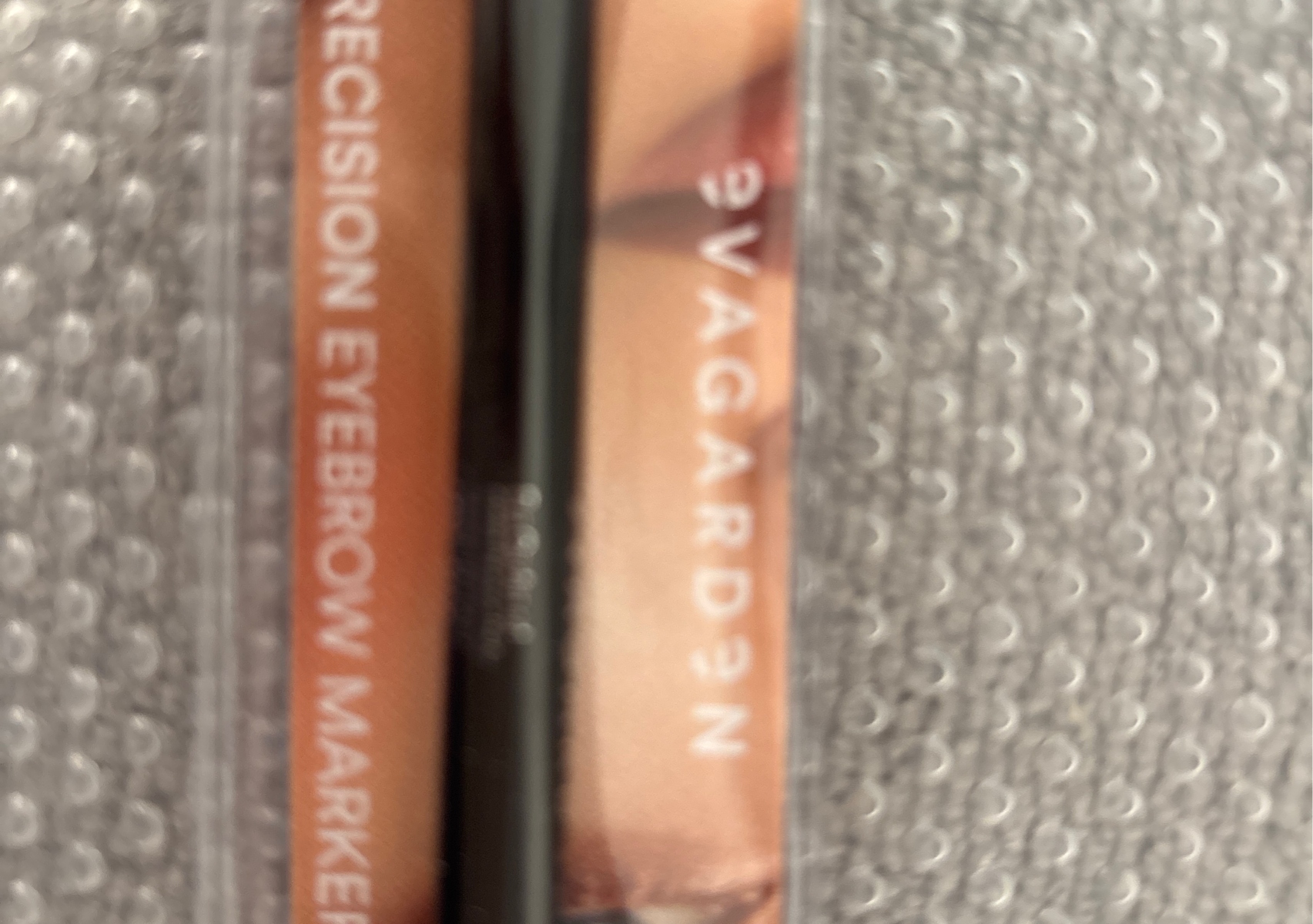 Eyebrow precision marker 819