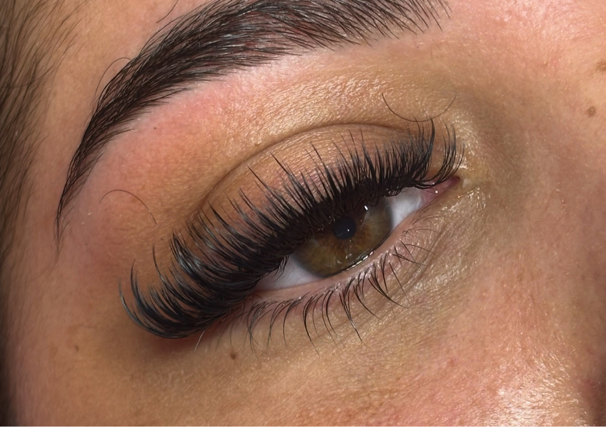 Russian lashes full set