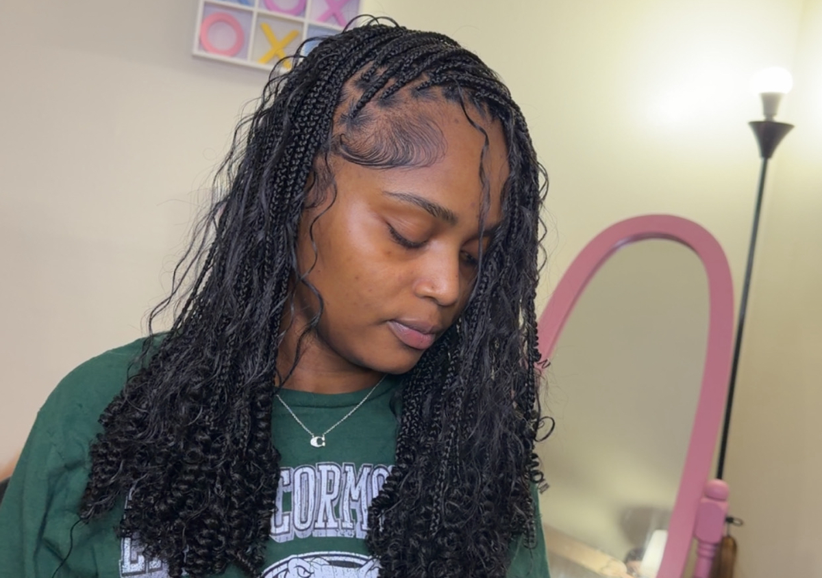 Small Mid Back Length Knotless