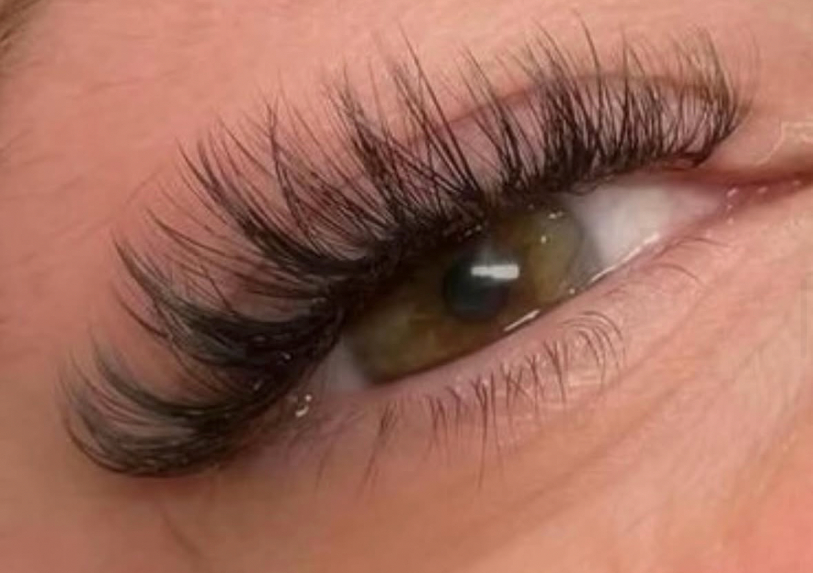 Hybrid Lashes