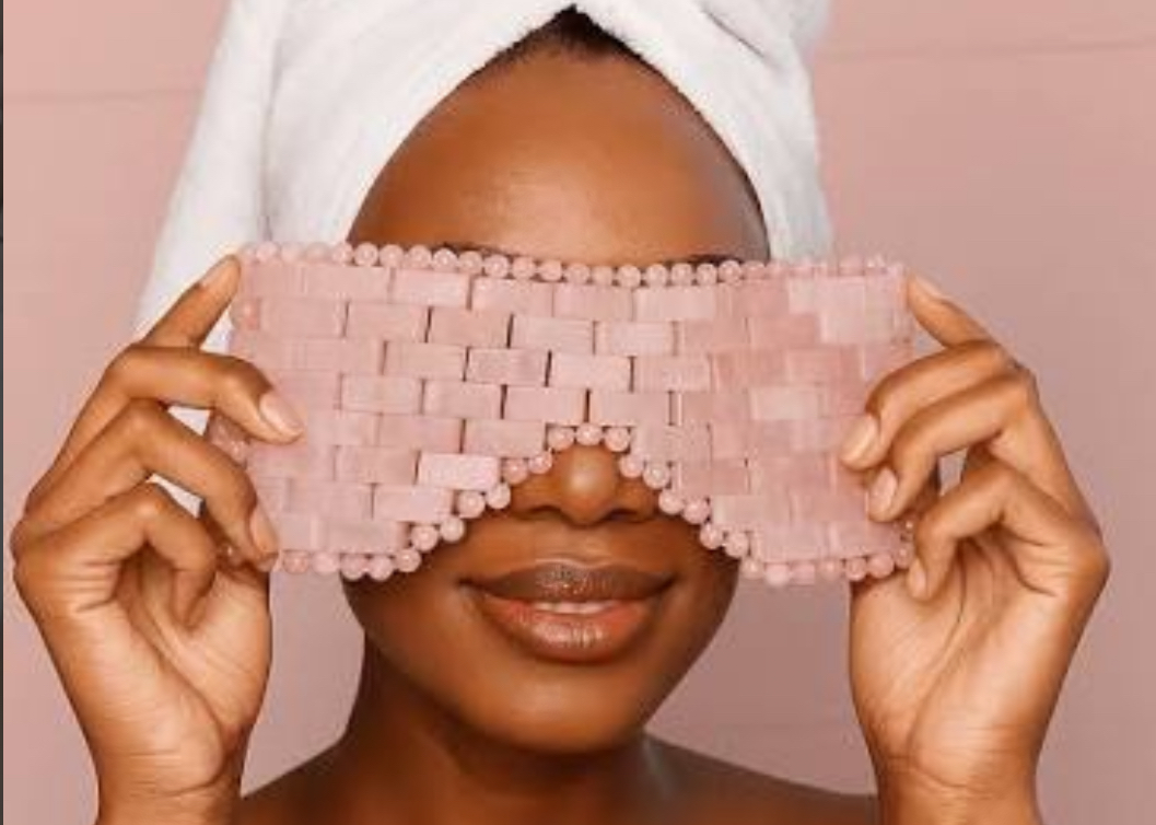 *FACIAL* Vybz Rose Quartz & Rose Facial
