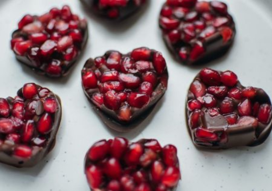 *WAX* Vybz Brazilian Wax Pomegranate & Chocolate Deluxe