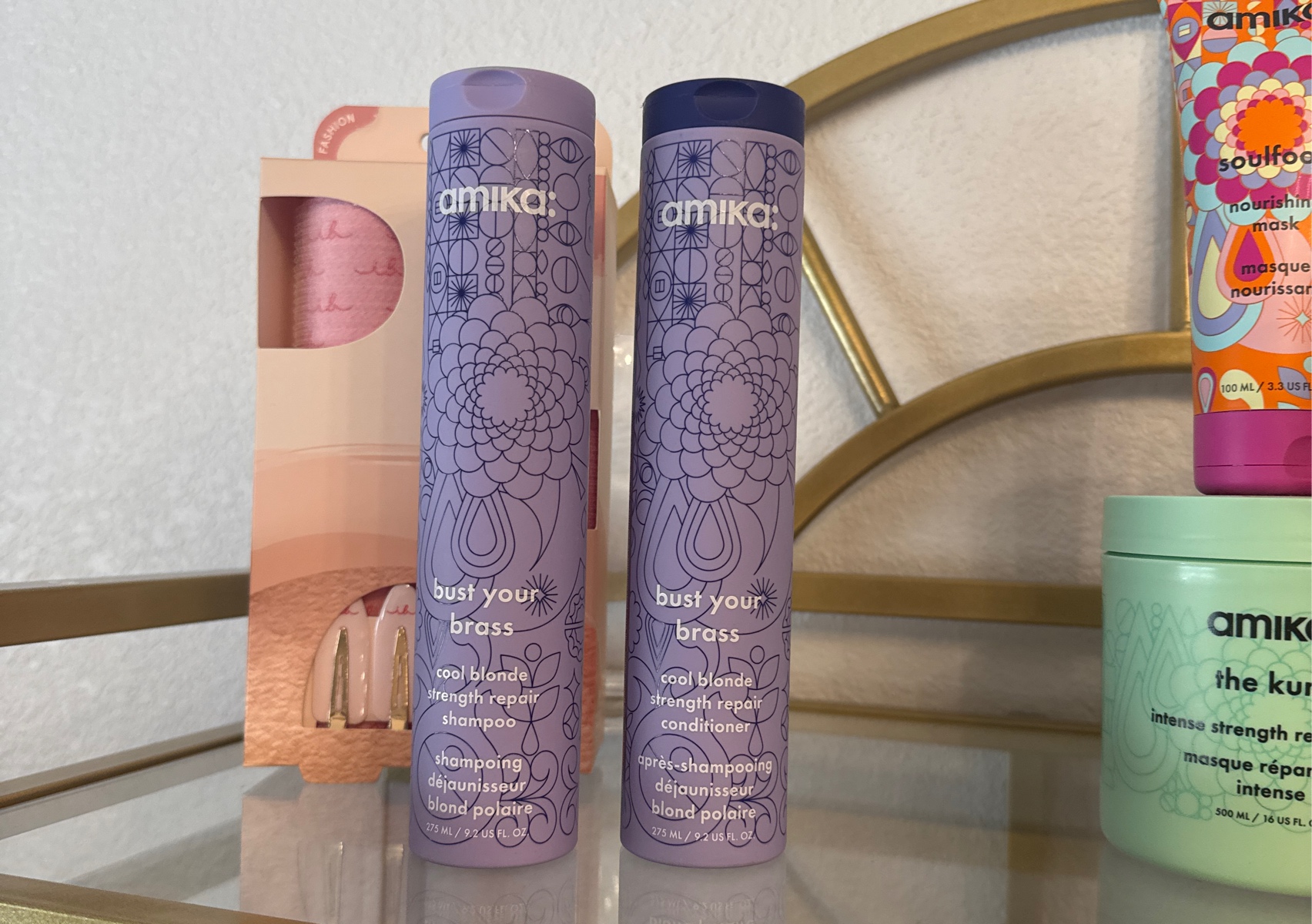Amika purple