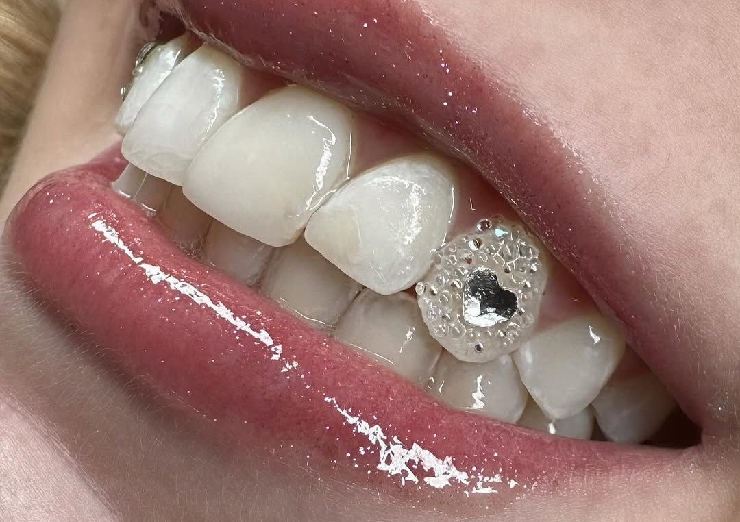 Diamond Dust W/Heart 