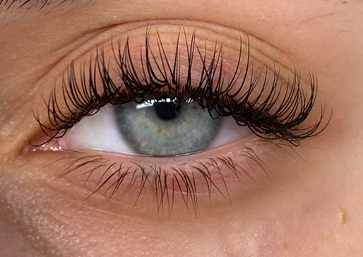 Classic lashes