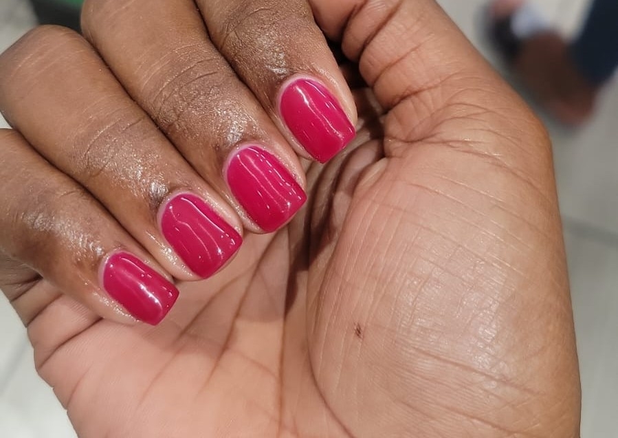 Structure gel manicure 