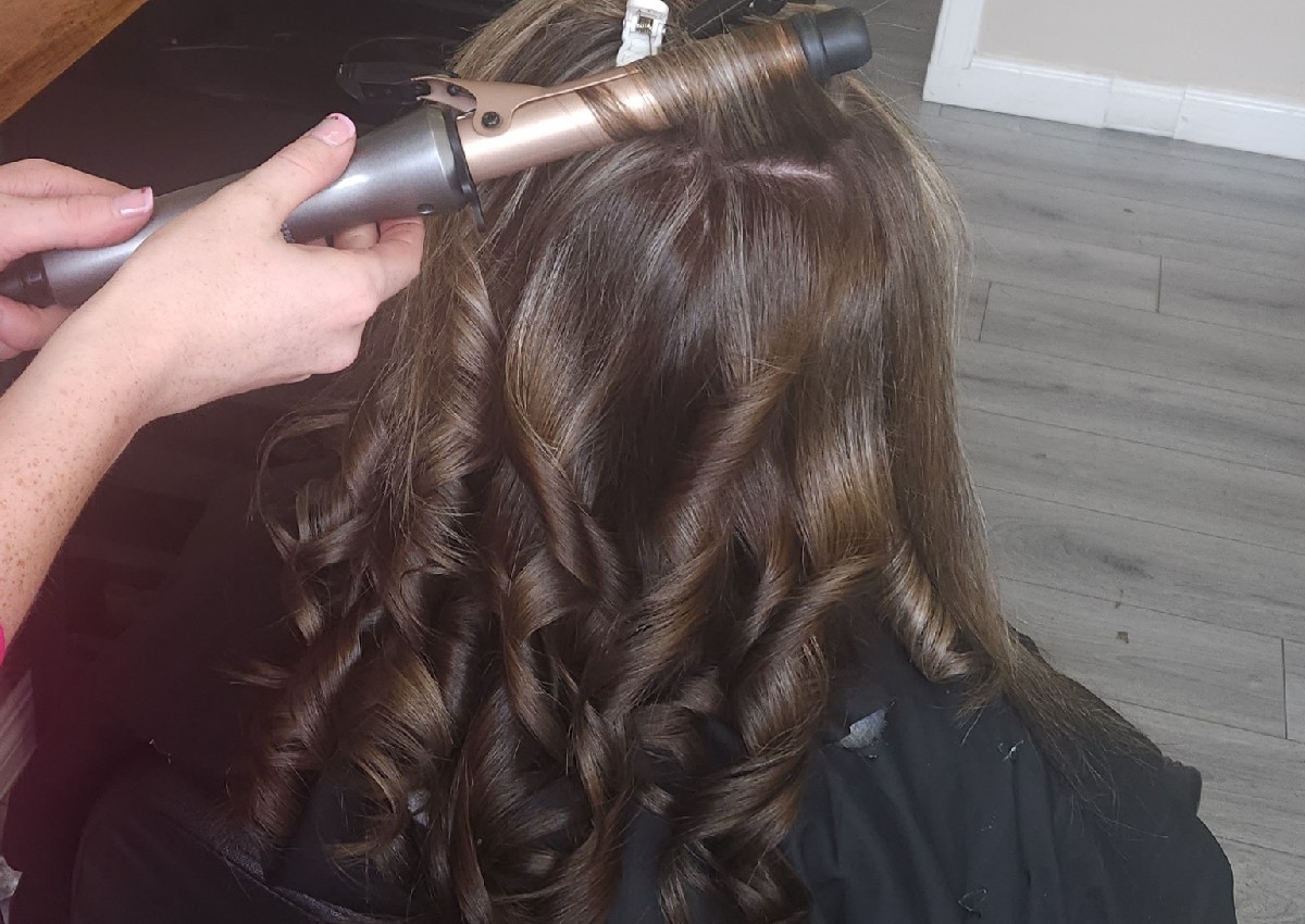 Hair Styling GHD Curls Or Hollywood Waves 
