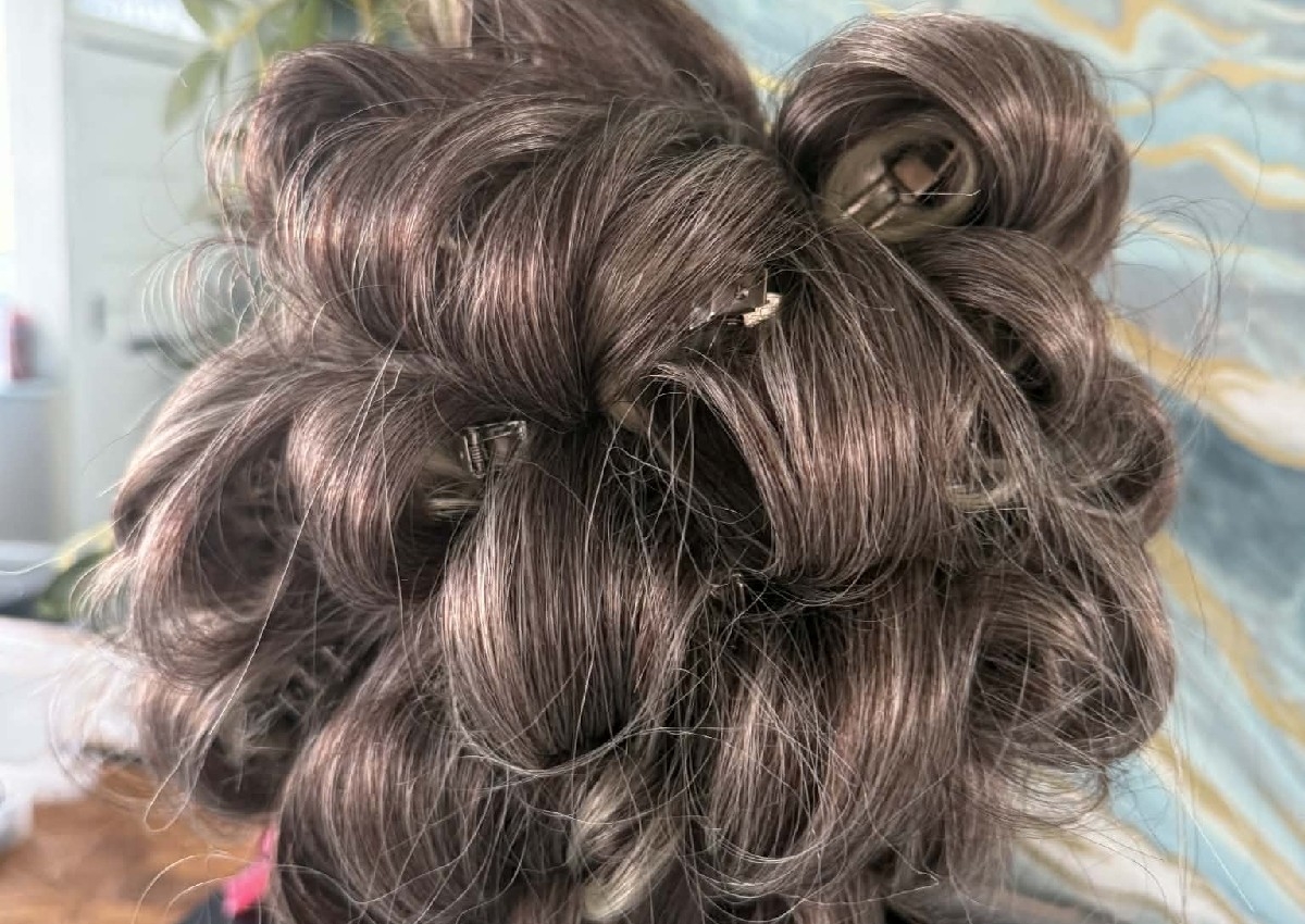 Wash Blow Dry & Pin Curls 