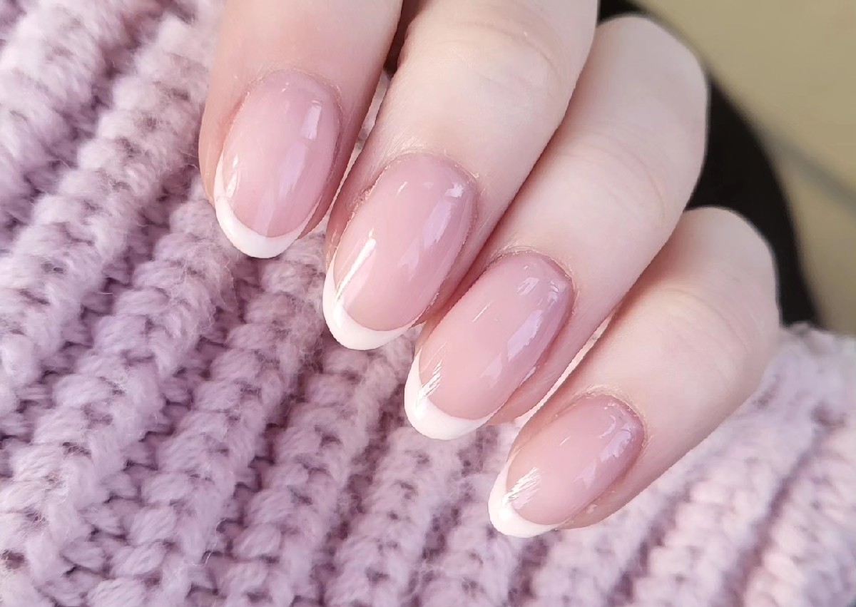 Full French nails