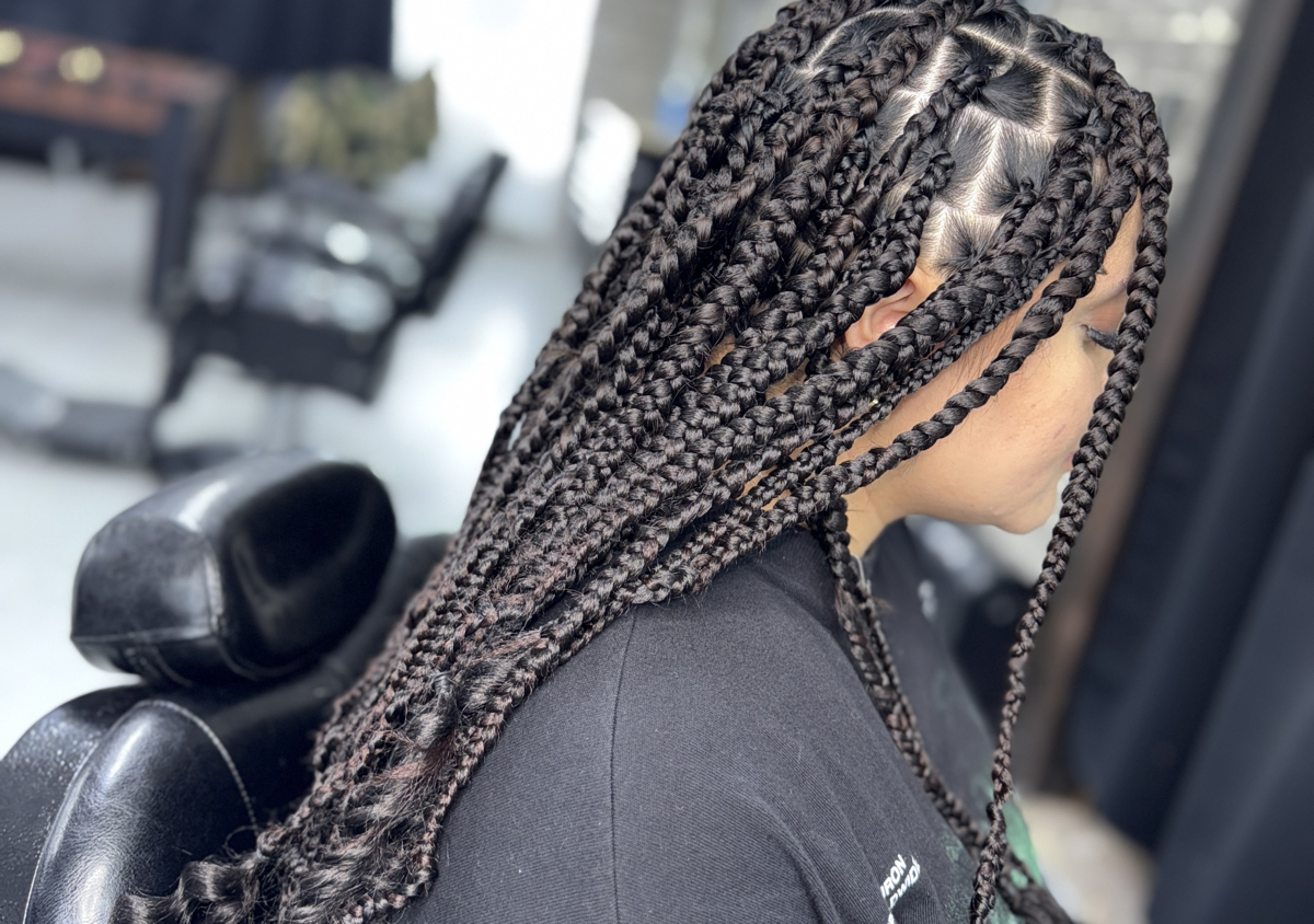 Womens feed-in Box Braids with Eva