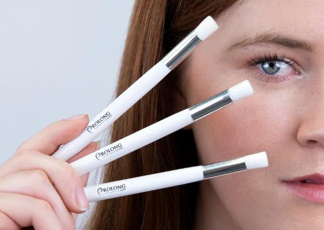 Professional Lash Cleansing Brush