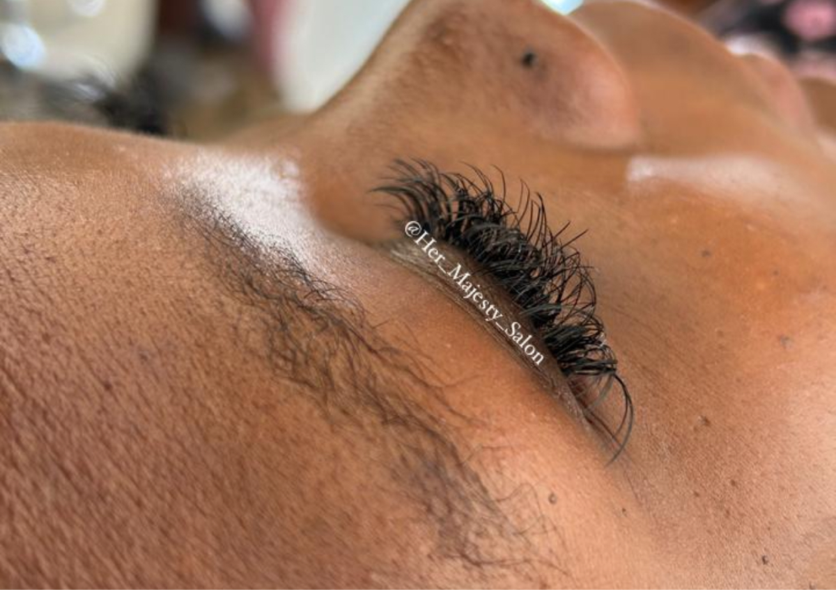 Wispy induvial lashes 