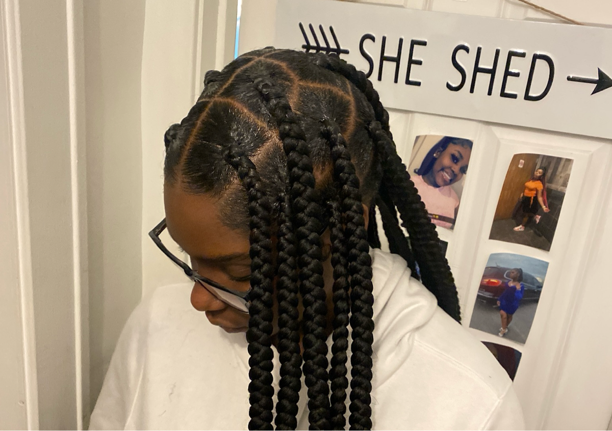 Jumbo knotless braids 