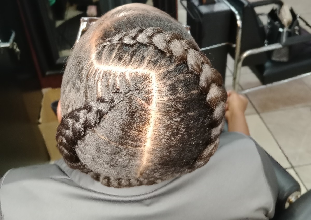 Adult female shampoo and style 