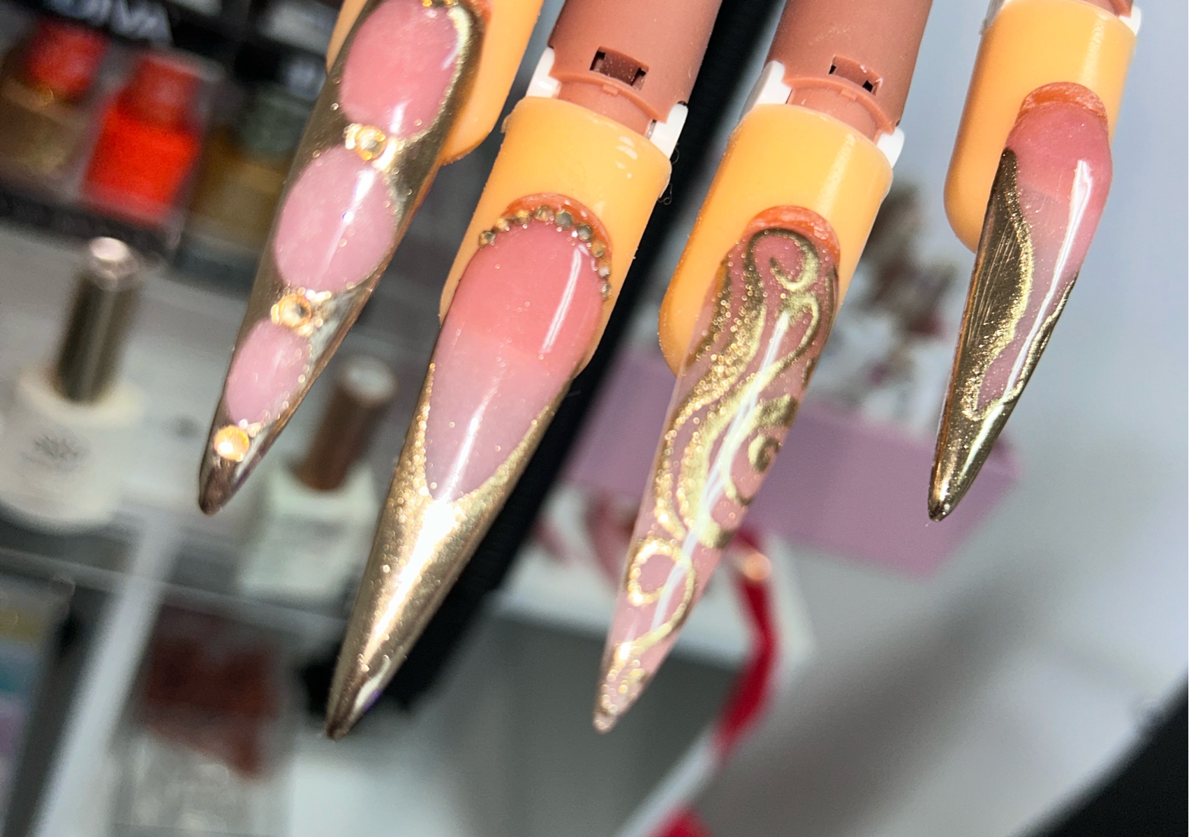 Cateye/Blooming Gel/Chrome Designs per finger/ Ombré