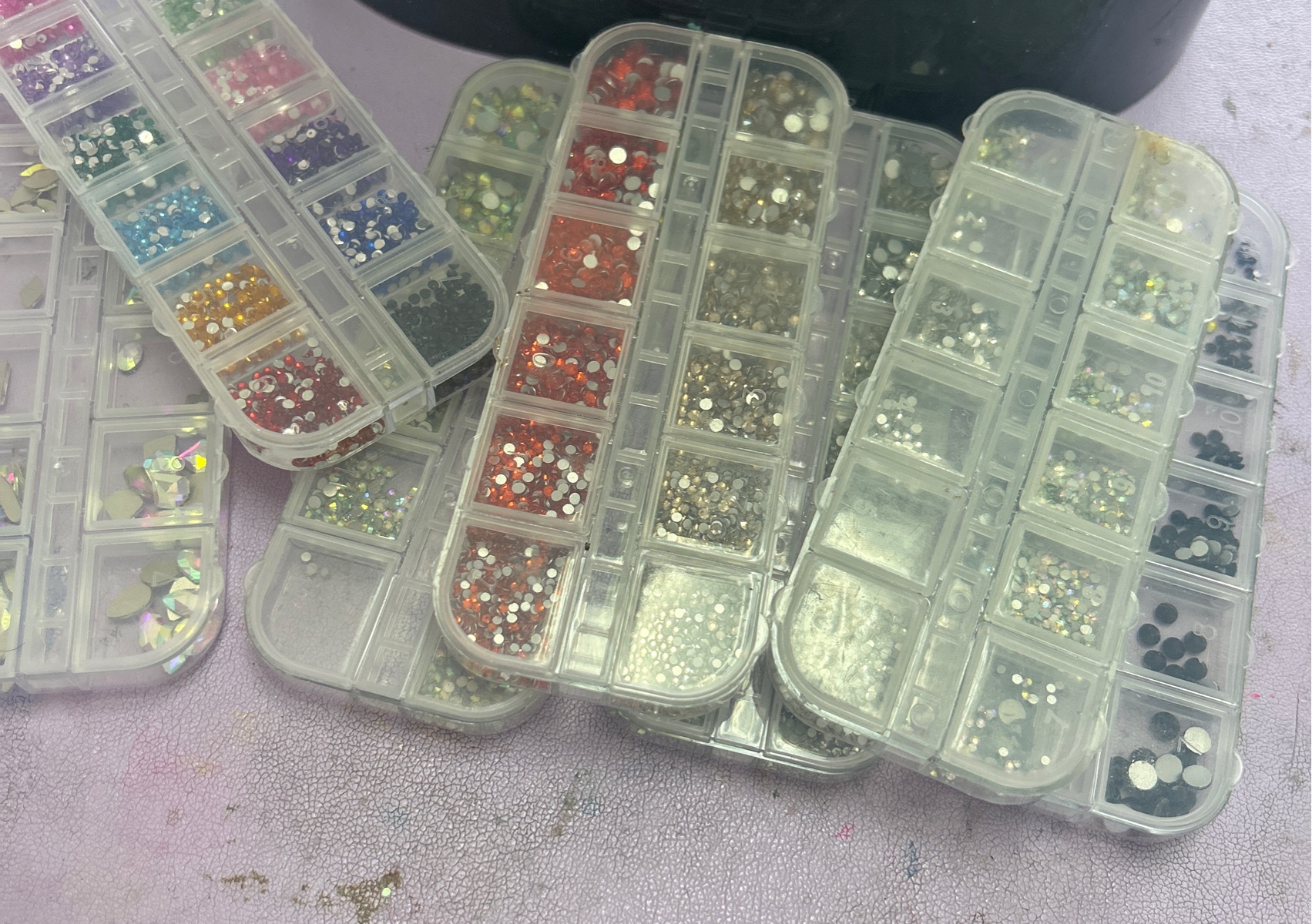 4 Rhinestones
