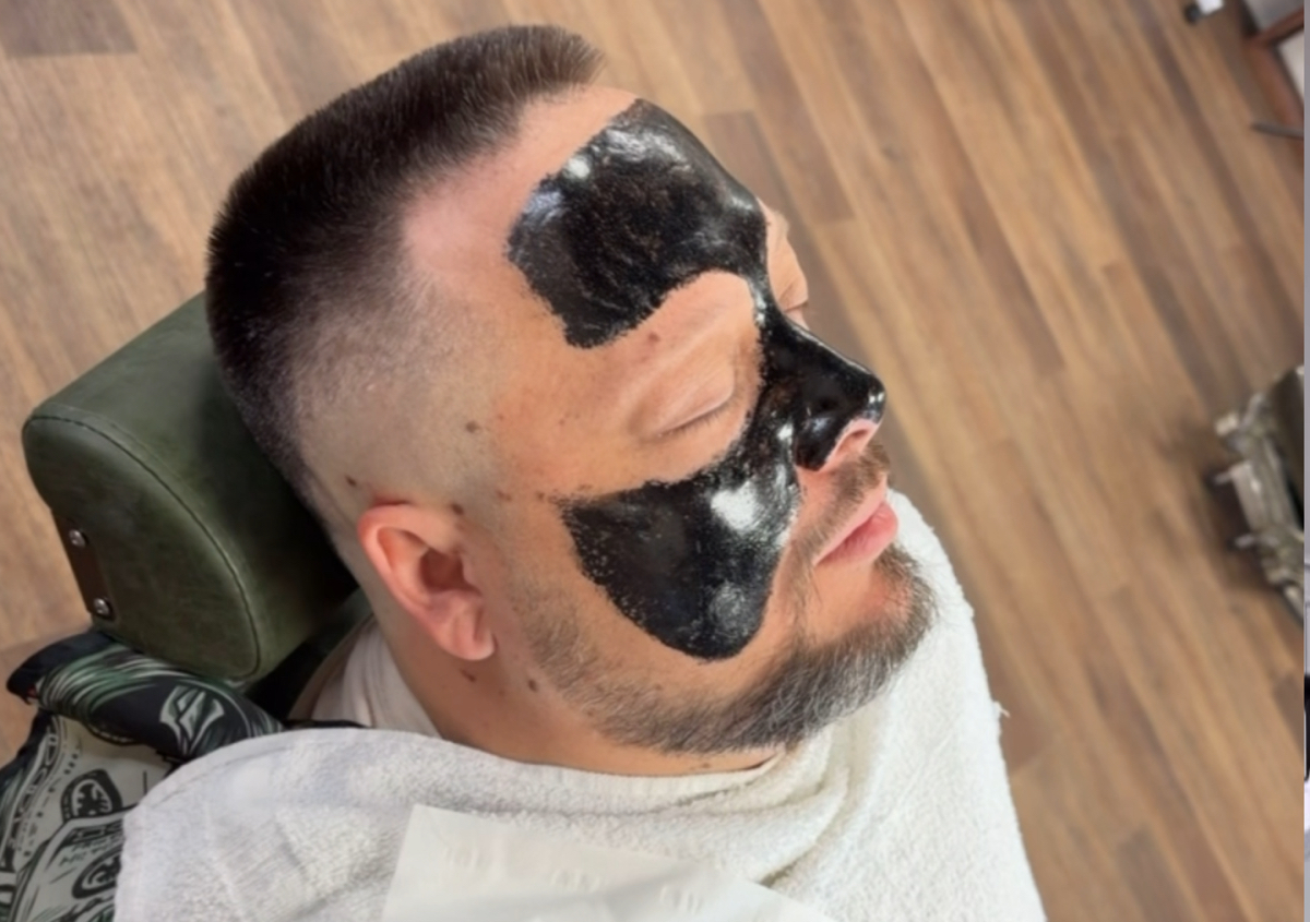 Charcoal Peel-Off Mask
