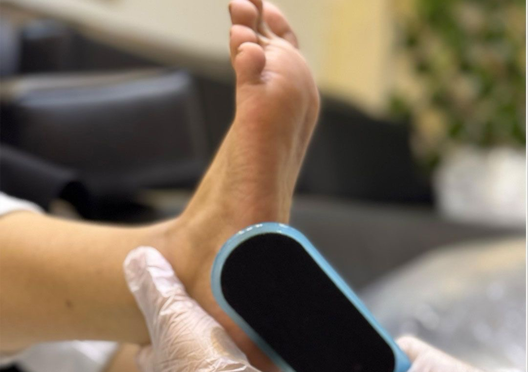 Pedichiura clasica cu probleme