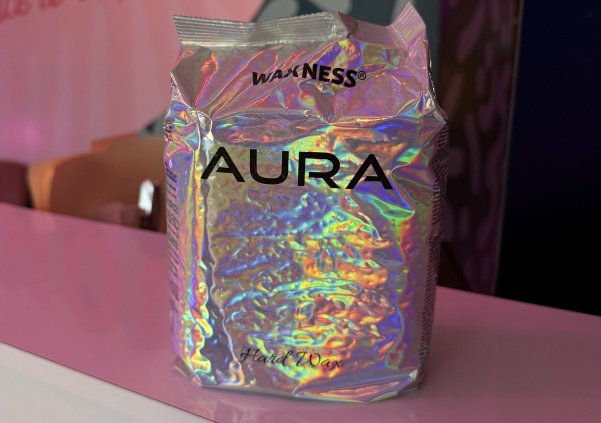 Aura hard wax  / 2.2 lb