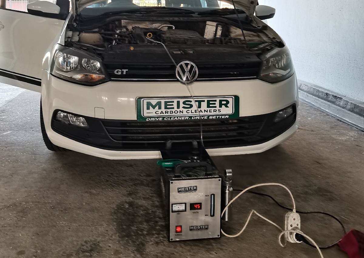 45 Minute Carbon Clean 