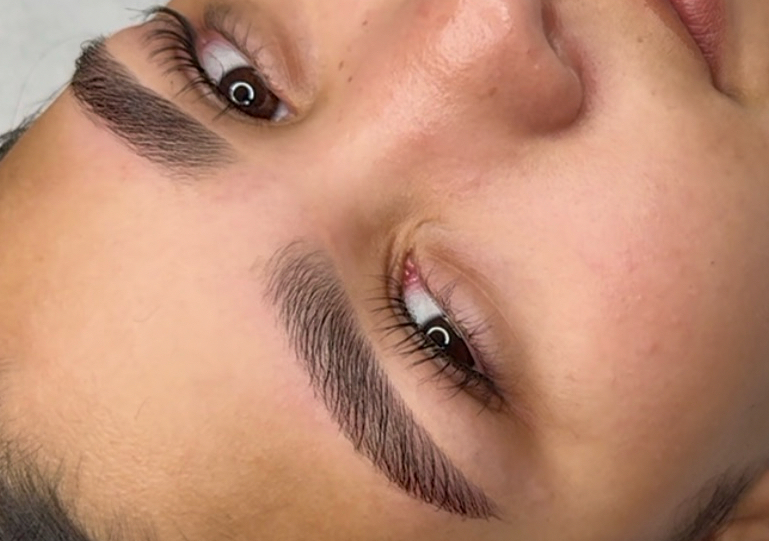 Laminado de cejas 