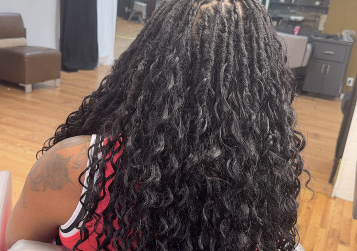 Loc with Curly Extensions 