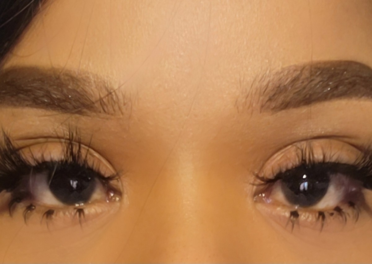 BROW FILL WITH CLUSTER LASHES  AND BOTTOM LASHES