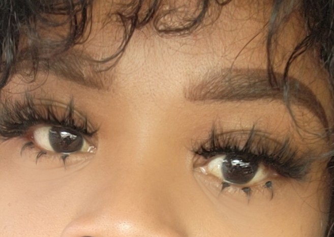 BOTTOM LASHES