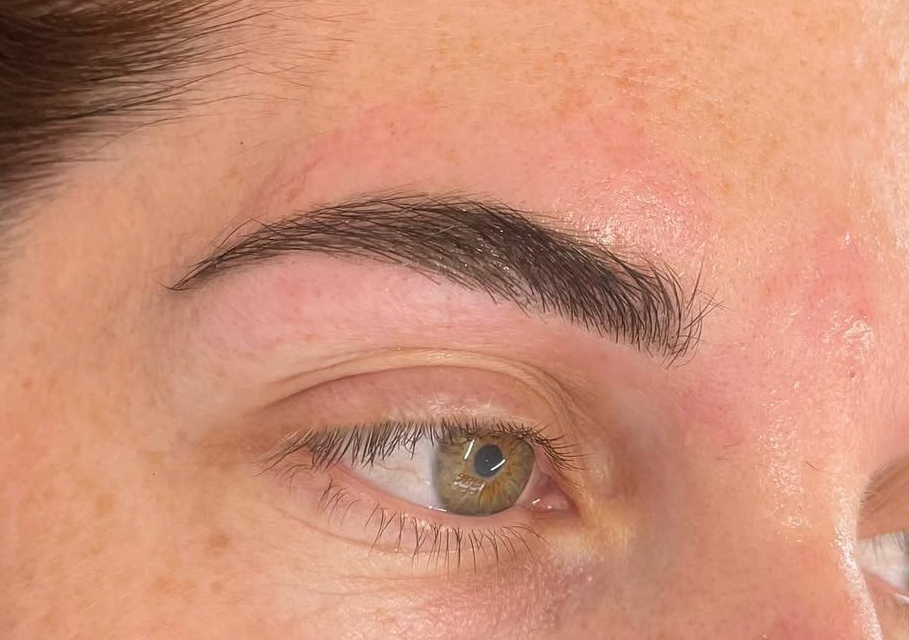 Brow Tint & Wax