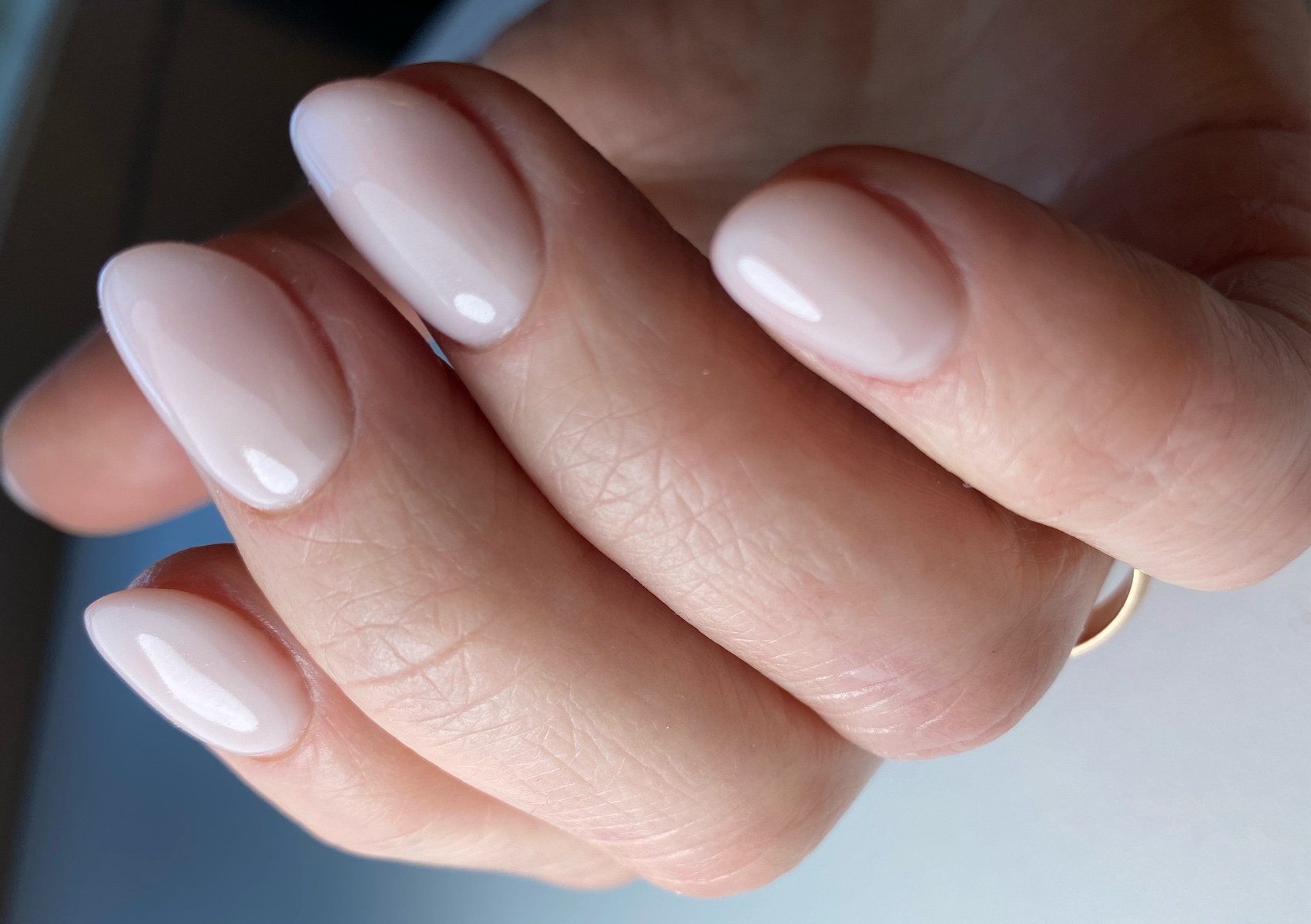 Manikyr+shellakk - base farger ( enkelt og diskret)