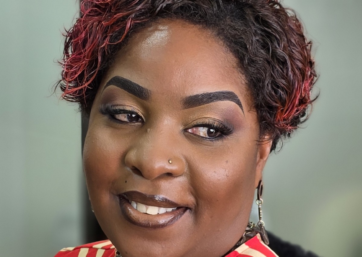 Simple Glam (Light Coverage Foundation)