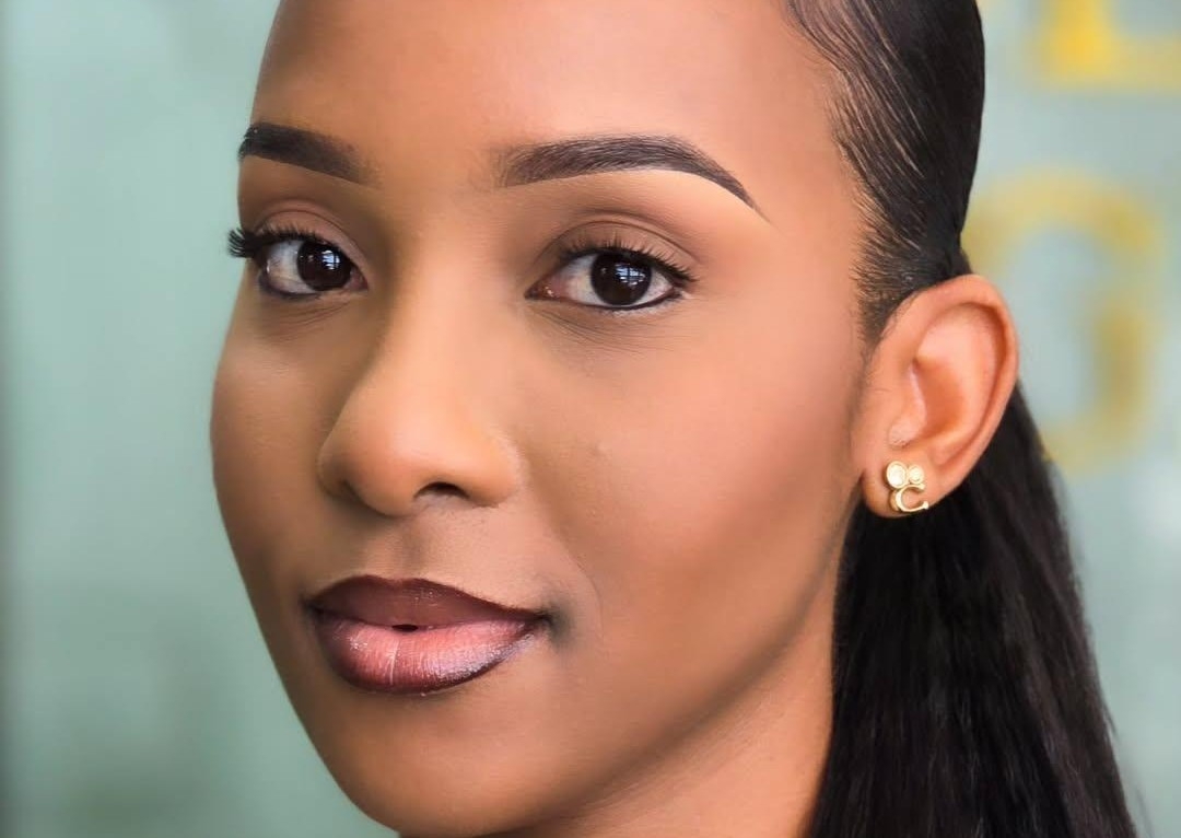 Natural Make-up (Full Coverage Foundation)