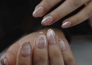 Nail design (art)/cat eye/foil design