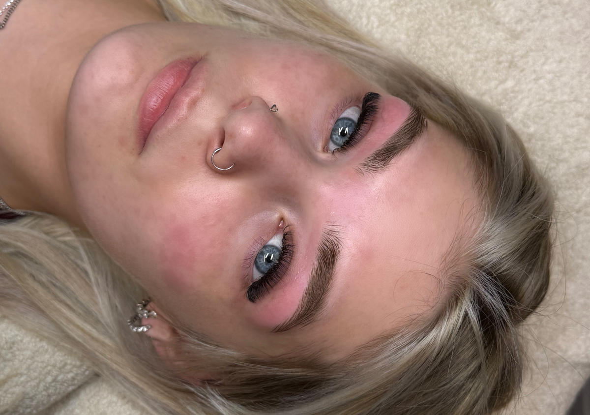 Russian lashes 