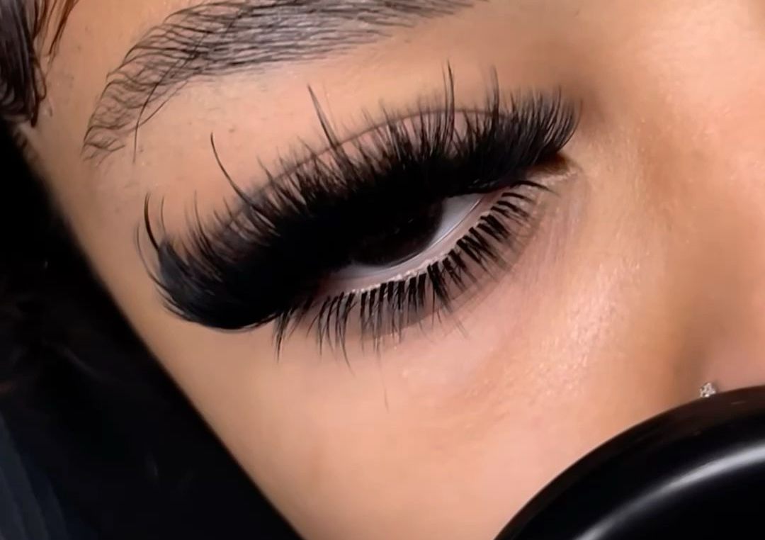 Mega volume wispy