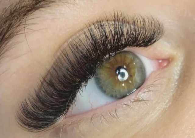 VOLUME 5/6D EYELASH EXTENSION