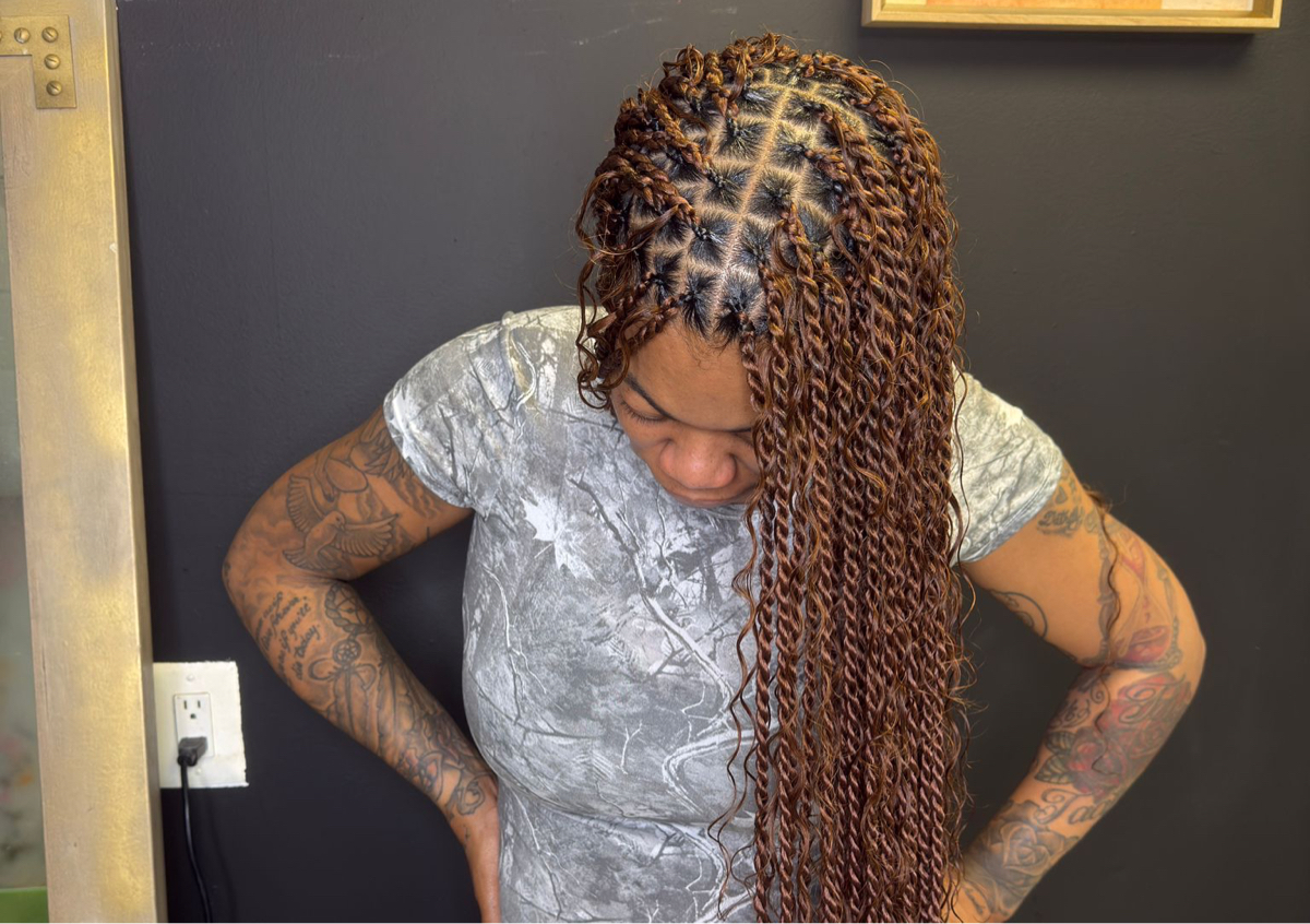Sanegalese Twist boho  middle back 