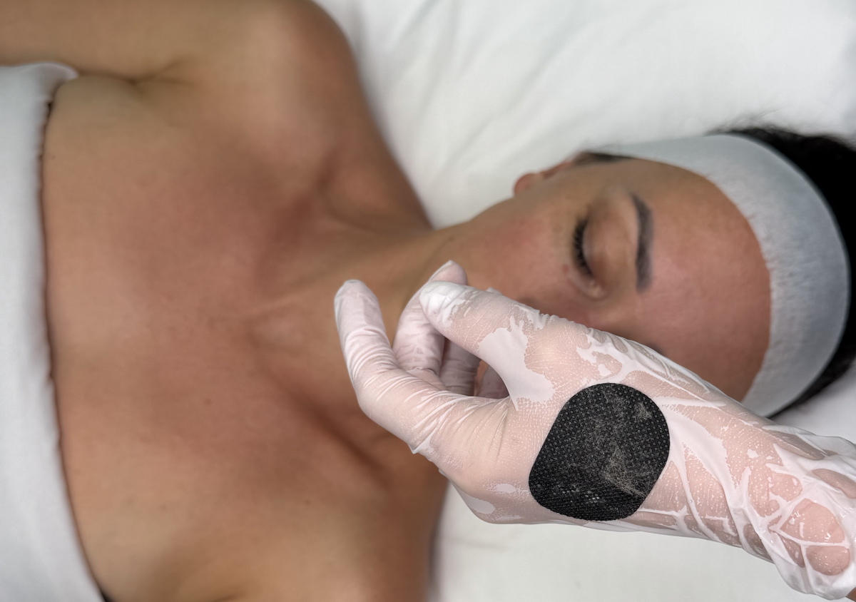  Signature Dermaplaning Facial