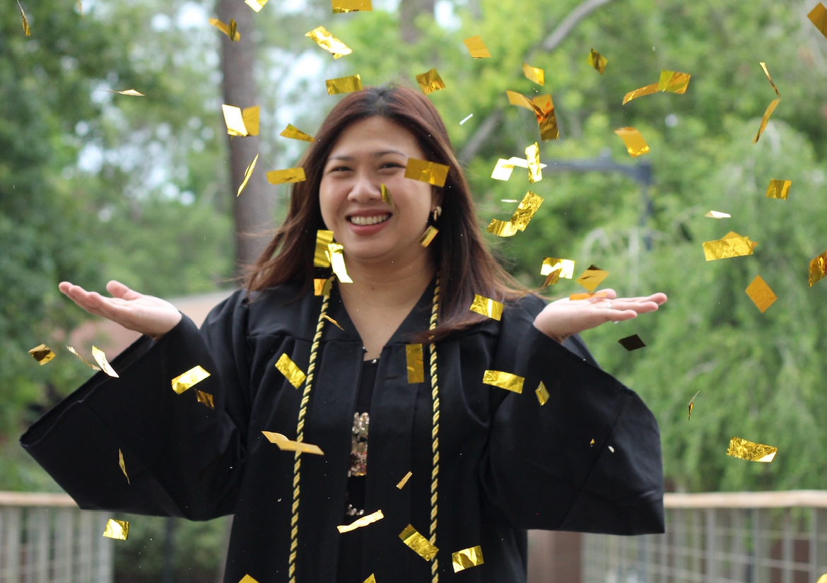 Graduation (Gold)