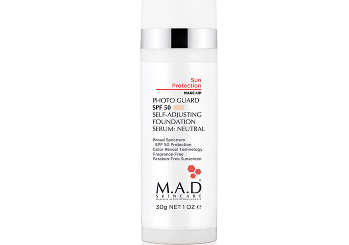 Photo guard SPF 50 self adjusting foundation serum: Neutral
