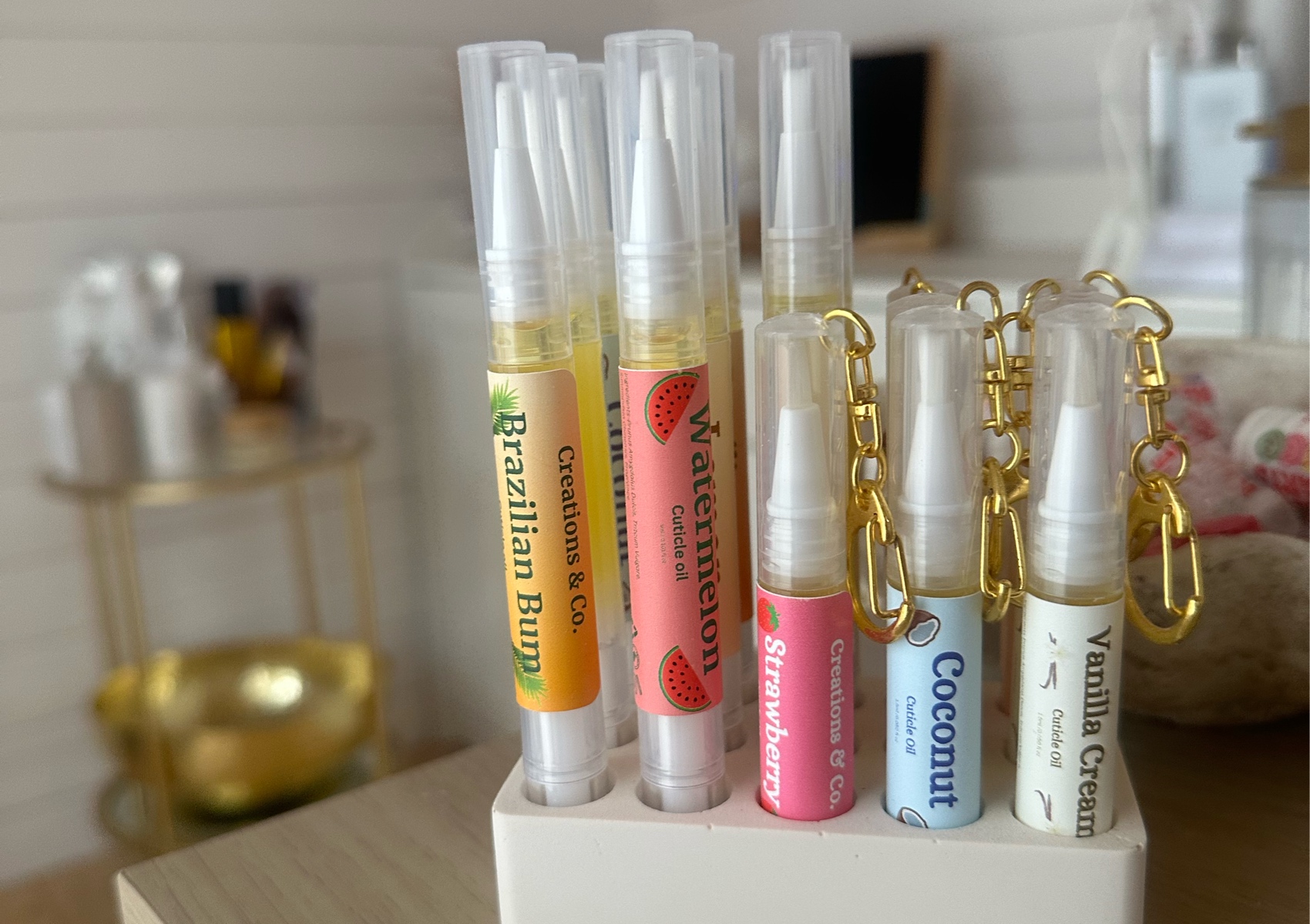 Cuticle oil pen