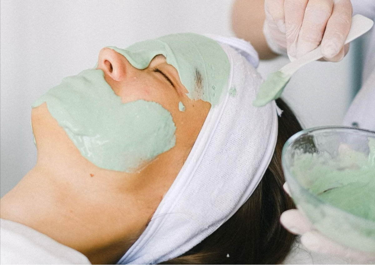 Deep facial Cleansing 