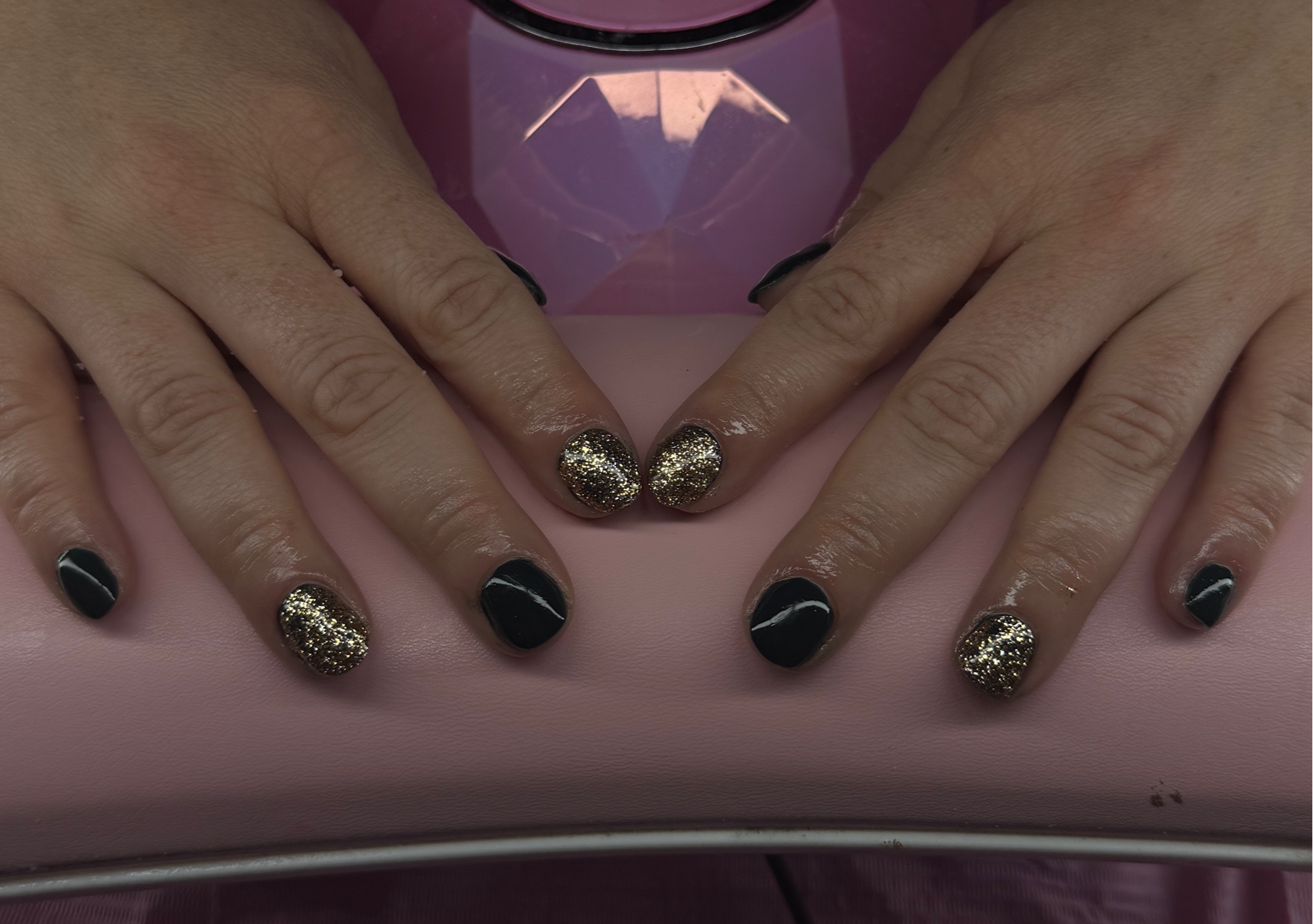 Gel Manicure (Massage Included)