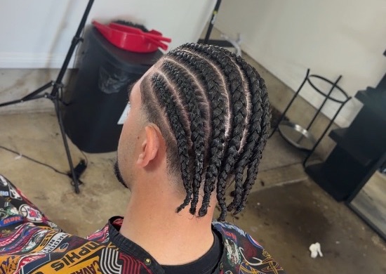 7-8 CORNROWS • Full hair or 3/4