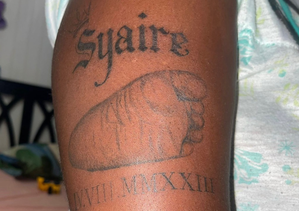 𝐓𝐨𝐮𝐜𝐡 𝐔𝐩𝐬